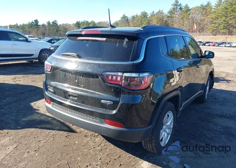 2022 Jeep Compass Latitude 4X4 from USA, damaged, VIN 3C4NJDBBXNT121962